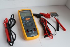 Fluke 1503 Digital Insulation Resistance Tester HighPrecision Megger Multimeter picture