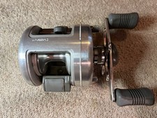 Vintage Silver Shimano Calcutta 100 Baitcasting Fishing Reel picture
