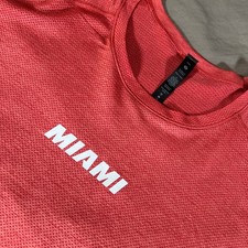 NWT- Lululemon X Miami Heat Metal Vent Tech SS 2.0 Shirt XXL  Dark Red $108 NBA picture