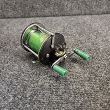 Vintage Penn PEER No. 109 LEVEL- WIND FISHING REEL Black-GREEN HANDLES picture