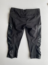 Lululemon Cut the Crop Size 10 Cropped Leggings Black Side Pockets picture