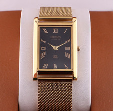 Vintage Seiko Slim Quartz Men's Wrist Watch Black  Dial with Gold Bracelet. picture