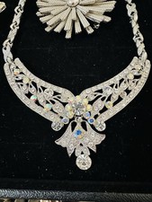 Vintage Lot Of 15 Costume Jewelry Pieces Some Signed picture