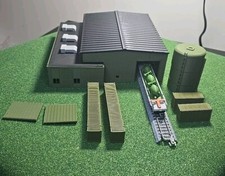 1/160 N Scale Military Structures 7 Piece Pack Warhouse W Military Freight  picture