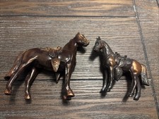 Vintage Lot Of 2 Horses 1950s Equestrian Copper Bronze Tone Metal Farm Western picture