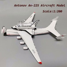 1:200 An-225-CCCP Aircraft Model With The Space Shuttle Buran Antonov Painted picture