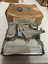 Ford D9TZ-9943400-A REAR TAIL GATE HANDLE 1973-1979 OEM picture