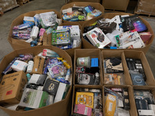 Amazon Target Walmart Retail Merchandise Showcase – Assorted Inventory Picks picture