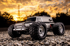 MAD WAGON  KB10W Assembly Kit Brushless Powered 4WD  34702 picture