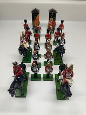 Britains LTD toy soldiers set of 22 pieces picture