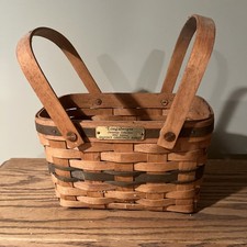 Longaberger Christmas Collection Seasons Greetings (1992 Edition) Basket picture