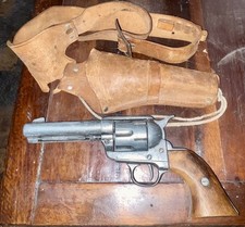 Vintage Mattel Fanner 50 Holster W/.45 Peacemaker Replica Non Firing   picture