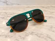 Persol 3302-S Polarized Sunglasses Green & Amber Made in Italy with case picture
