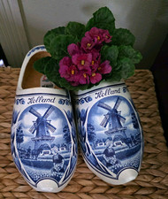 Vintage Dec 1997 Clogs Holland Dutch White & Blue Wooden Shoes Hand Painted NWT picture