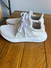 adidas B96001 Unisex Low Top Lace Up Athletic Sneakers White Knit Upper picture