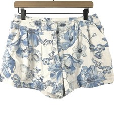 Francesca’s Blue White Floral High Rise Pleated Shorts Cotton Stretch Size M picture