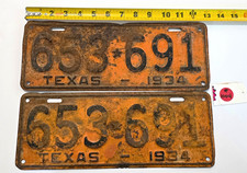 Pair Vintage Texas License Plates Lot of 2 -  1934 picture