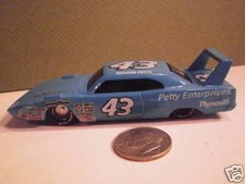 Richard Petty Racing 1:64 Diecast Car Plymouth 43 Mopar STP Champions Superbird picture