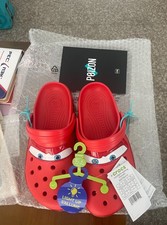 US CLEARANCE New with Lights Crocs Lightning McQueen Men AUTHENTIC picture