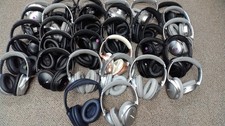 LOT of 32 Pairs of Bose QC35 Series 2 Noise Cancelling Headphones picture