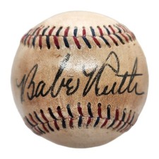 Babe Ruth New York Yankees Replica Baseball w/ Circa 1930s Facsimile Autograph picture