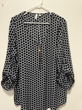 Tacera black and white blouse, lightweight, front zip, woman s size 2X picture