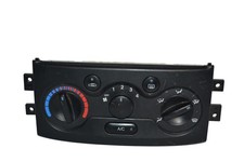 2004-2006 Chevrolet AVEO Temperature Climate Control Unit Heater AC HVAC Oem picture