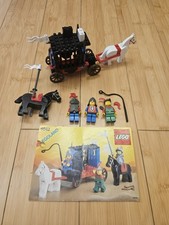 LEGO Castle System 6042:  DUNGEON HUNTERS - 99% Complete - Vintage picture