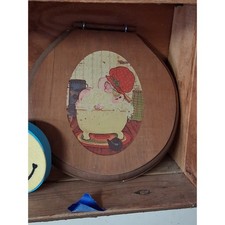 Vintage Strawberry Shortcake Wooden Toilet Seat Bubble Bath Retro 80s Decor picture