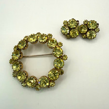 Vintage Chartreuse Rhinestone Wreath Brooch Clip-On Earrings Set Unsigned picture
