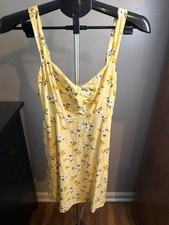 Old Navy Women’s Small Yellow Floral Smocked Mini Dress NWOT picture