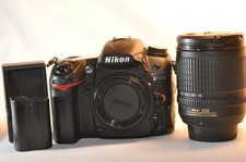 Nikon D7000 16.2 MP DSLR camera DX 18-135mm LENS working Shutter count 10457 picture