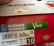 SKECHERS Arch Fit “Meet ya there”White Wide Fit Vegan Machine Washable US 10 picture