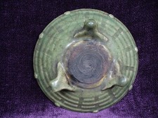 Chinese Ming dynasty green celadon tripod porcelain bowl 8-trigrams pattern 7.5