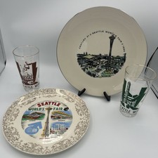Vintage 1962 Seattle Worlds Fair Souvenir Lot - 2 Plates & 2 Tumbler Glasses picture