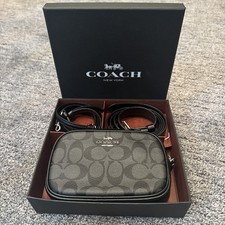 Coach Signature Convertible Belt Bag New In Box picture