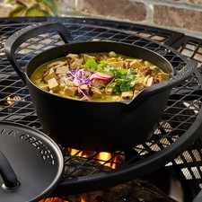Le Creuset Alpine Outdoor Round Dutch Oven 4.25 Qt Cast Iron Camp Cookware, New picture