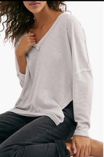 NEW Free People Women's On My Mind V-Neck Long Sleeve Shirt Light Gray Size S picture