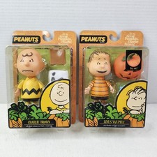 Peanuts It's The Great Pumpkin Charlie Brown & Linus Van Pelt Set Of 2 NEW picture