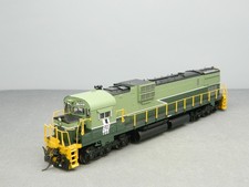 HO 1/87 Bowser No. 23454 ALCO C630M Diesel Locomotive PGE #703 DCC Ready picture
