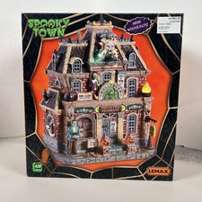 Lemax Spooky Town Haunted Museum Rare 2018 No Power Cord picture