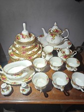 Vintage 1962 Royal Albert Old Country Roses Bone China Set 37 Pcs All Together  picture
