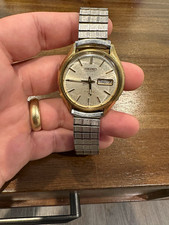 Seiko 7009-8238 Automatic Day/Date. Starts and stops picture