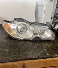 2009 - 2011 JAGUAR XF RIGHT PASSENGER HEADLIGHT OEM picture