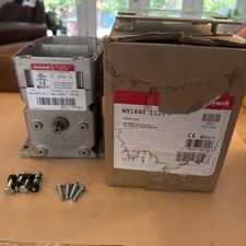 Honeywell Tradeline Modutrol IV Motor M9184D 1021 24V 50/60Hz READ DESCRIPTION picture