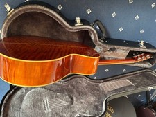 Eastman AC-610 All-Solid Wood Acoustic Guitar w/ Hard Case Excellent picture