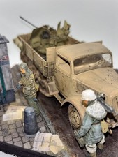Custom built 1/35 WW2 Street Scene Vignette Scene    picture