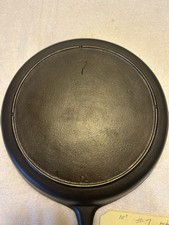 Lodge No 7 Cast Iron Skillet 3-Notch Vintage picture