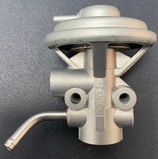 OEM Mitsubishi 1811158B10/  EGV1008 NEW EGR Valve Made In Japan picture