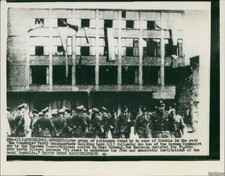 1956 W German Police In Yard Of Communist Party Hqs Bldg Politics Wirephoto 7x9 picture